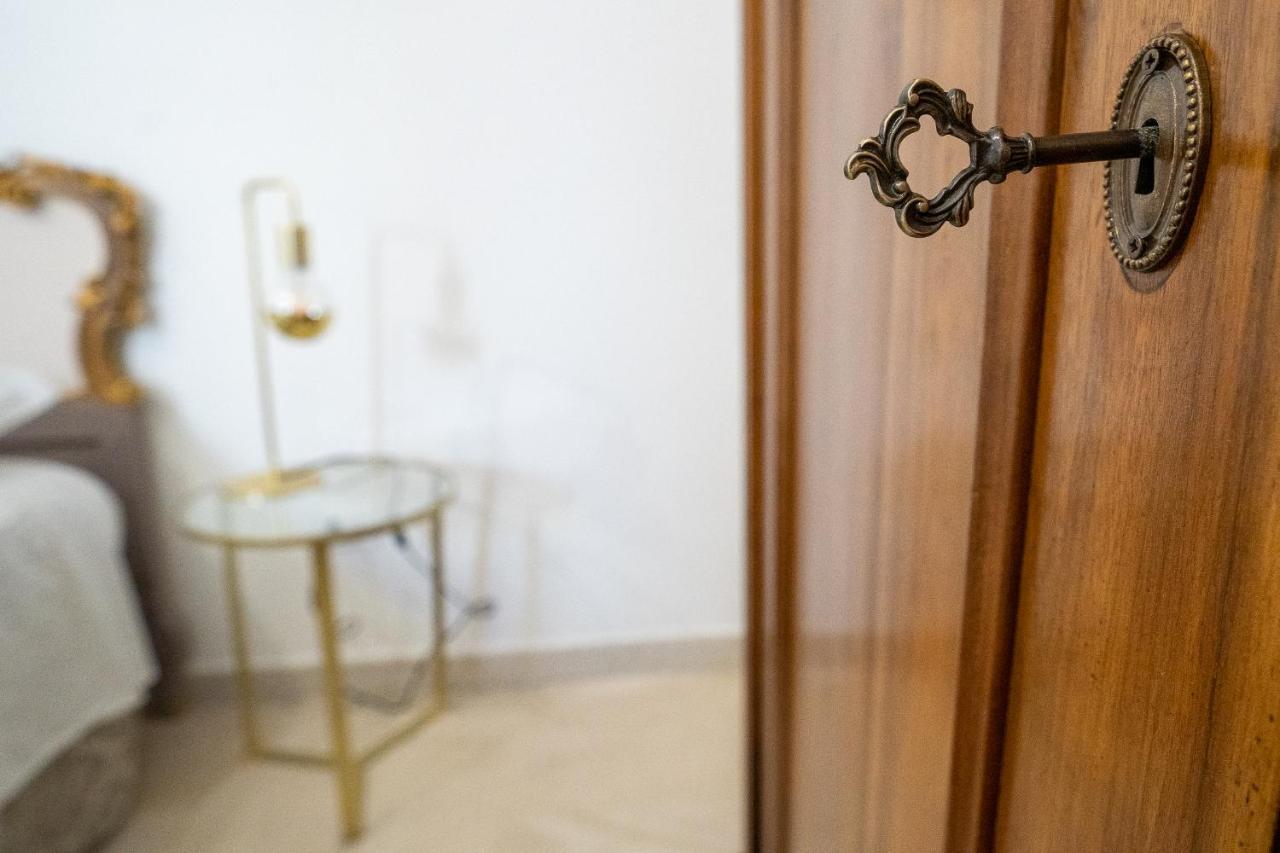 Corte Pietrantica - Charming Rooms & Suites Giovinazzo Exterior photo