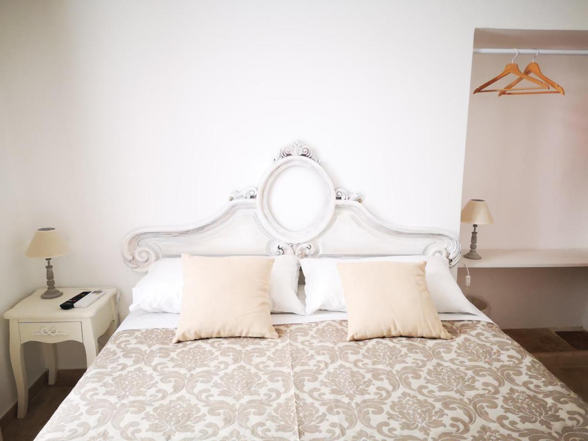 Corte Pietrantica - Charming Rooms & Suites Giovinazzo Exterior photo