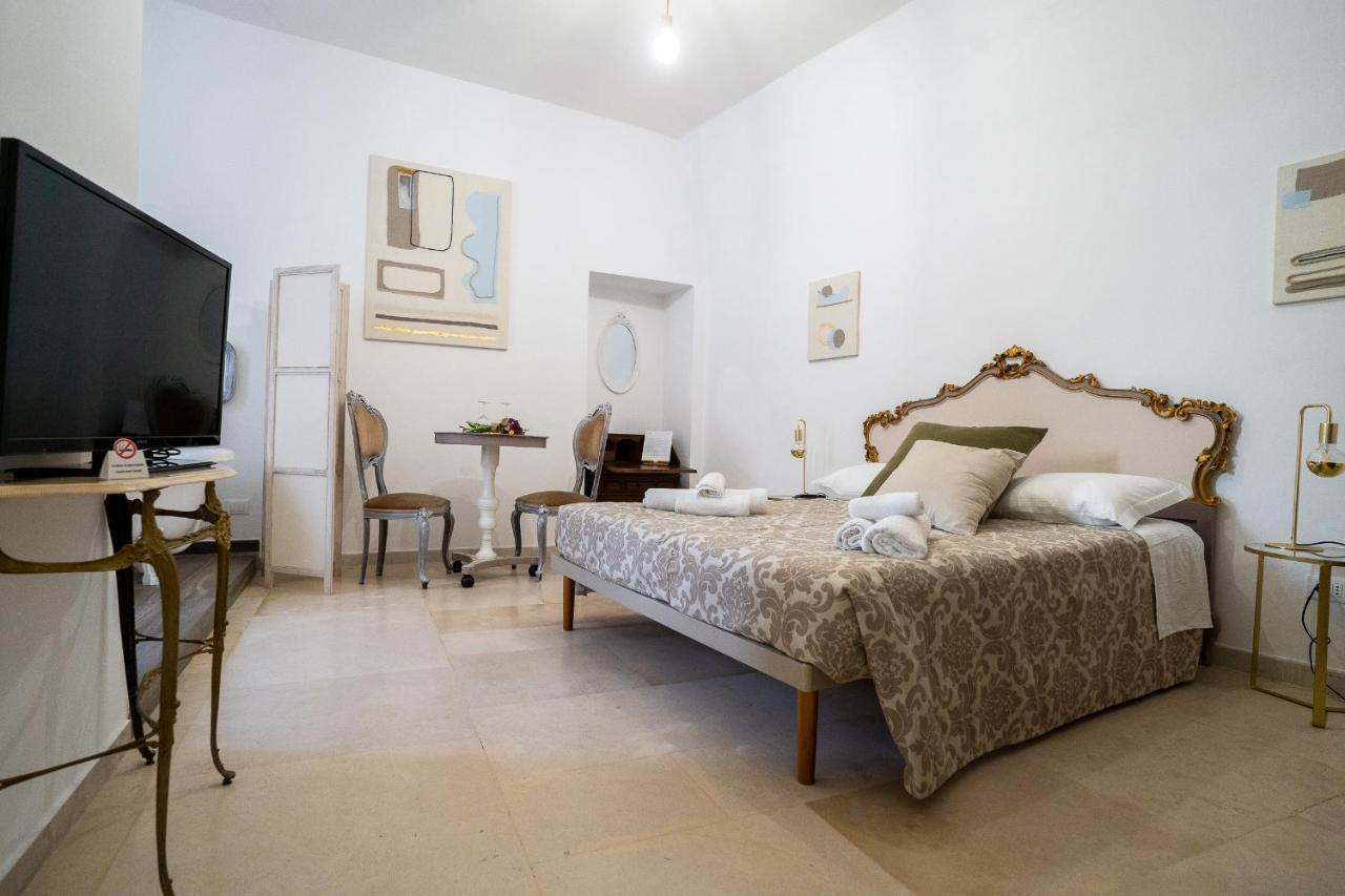 Corte Pietrantica - Charming Rooms & Suites Giovinazzo Exterior photo