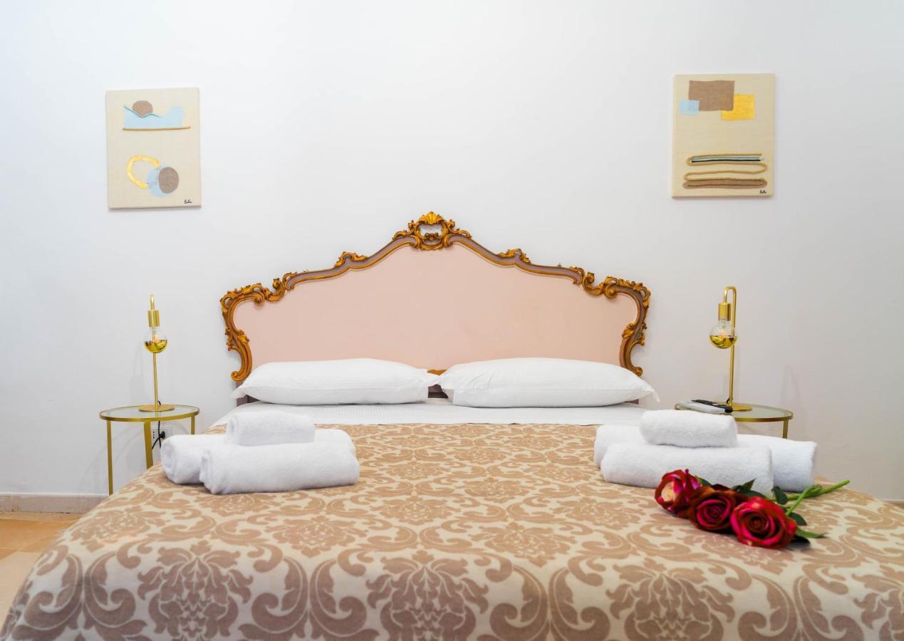 Corte Pietrantica - Charming Rooms & Suites Giovinazzo Exterior photo