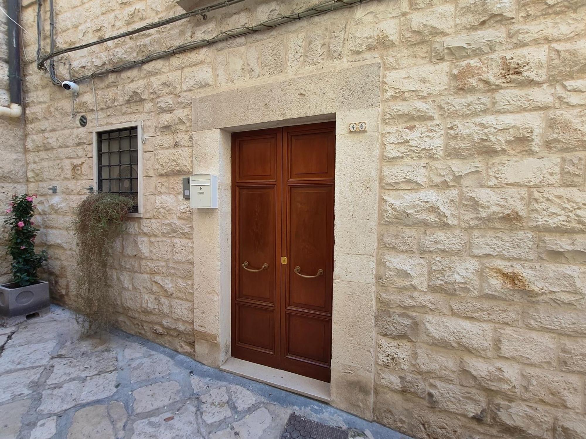 Corte Pietrantica - Charming Rooms & Suites Giovinazzo Exterior photo